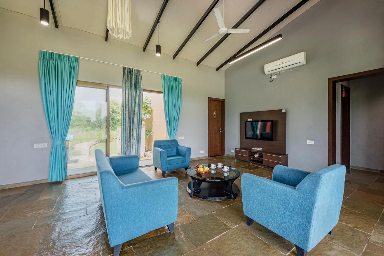 Saffronstays Rose Vineyard By The Lake, Nashik Bagian luar foto