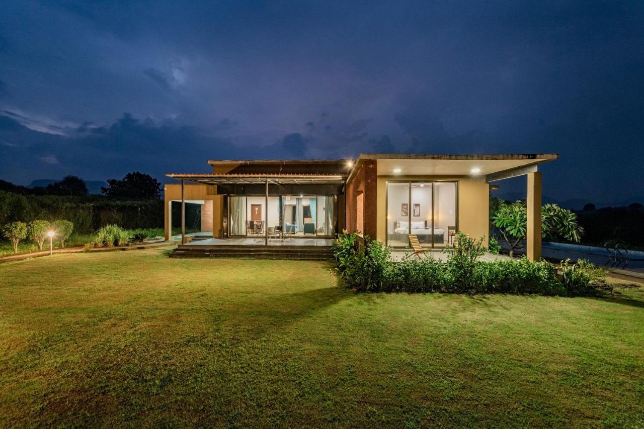 Saffronstays Rose Vineyard By The Lake, Nashik Bagian luar foto