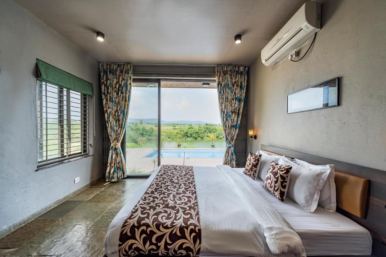 Saffronstays Rose Vineyard By The Lake, Nashik Bagian luar foto