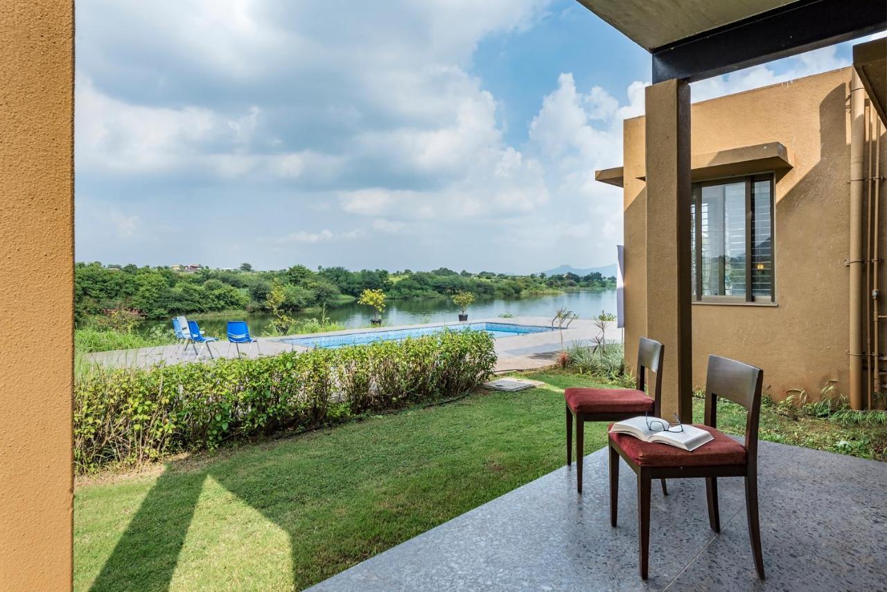 Saffronstays Rose Vineyard By The Lake, Nashik Bagian luar foto